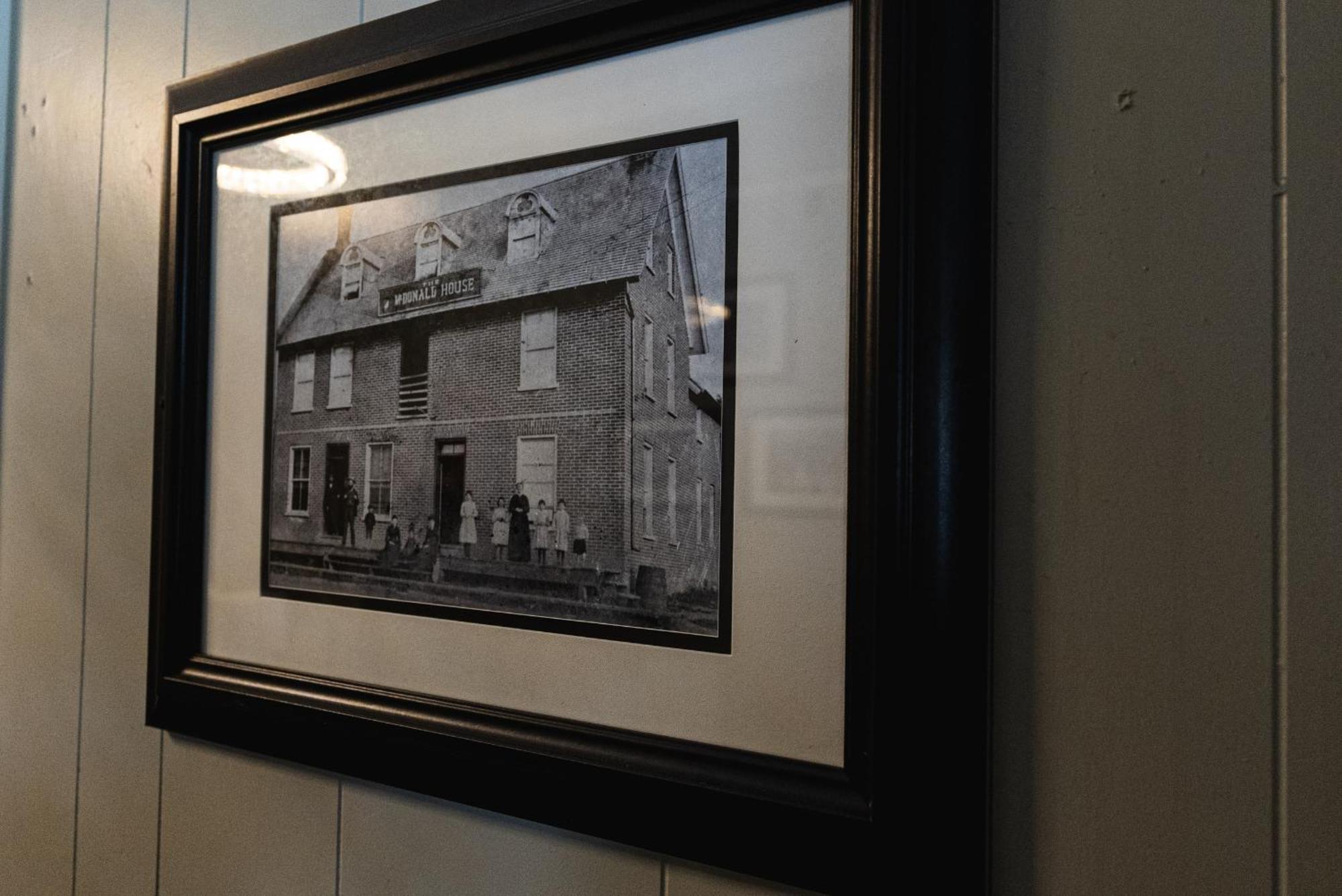 Atlantic Pub & Hotel Glen Robertson Esterno foto